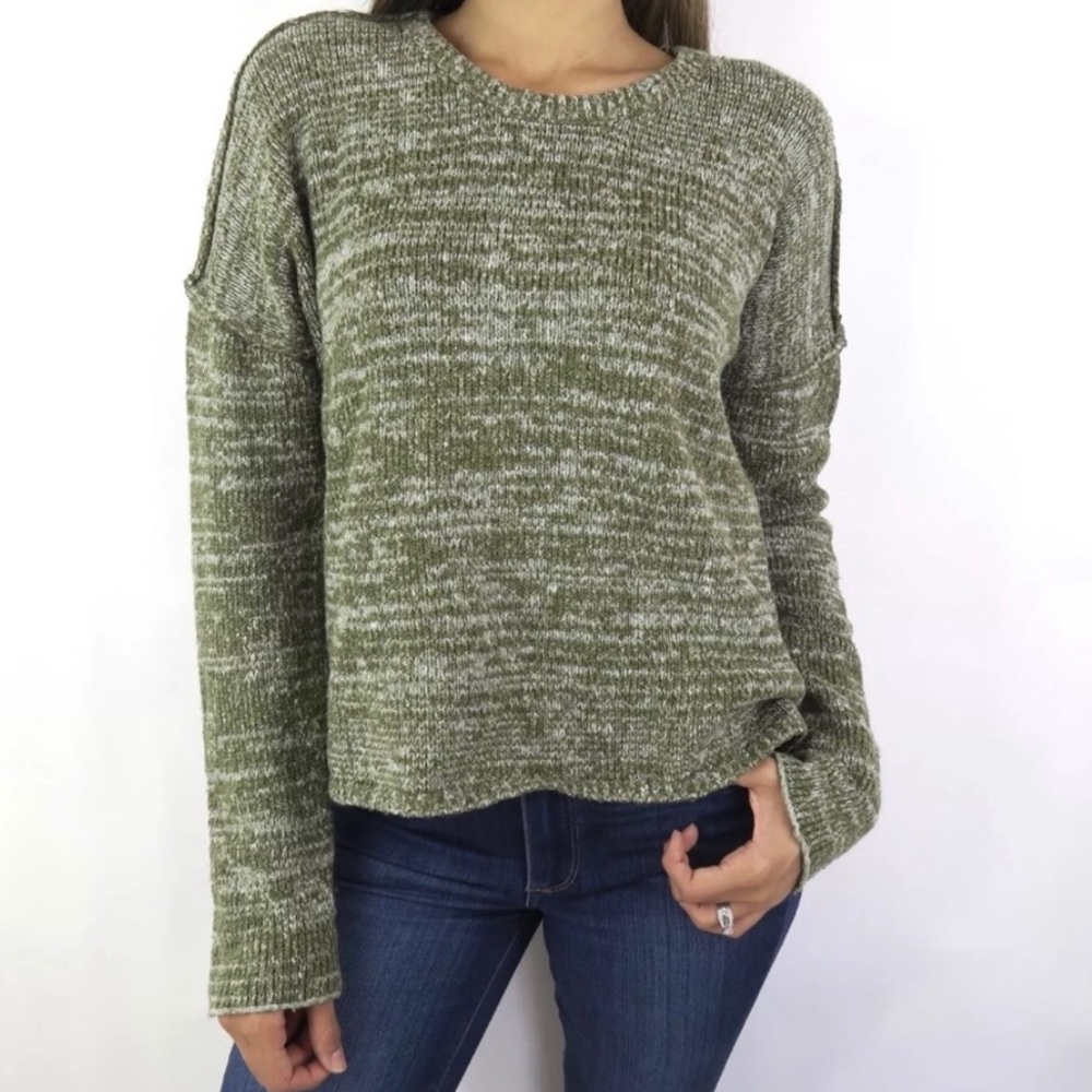 BDG Green and white sweater